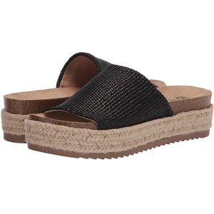 Bella Vita Women's Platform Sandal